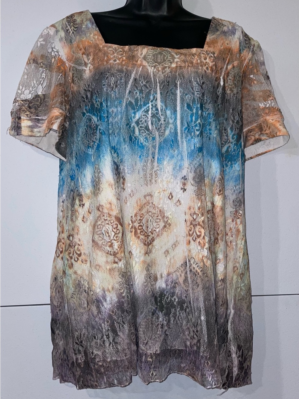 Dressbarn Blue, Orange, Cream Ombre Medallion Blouse